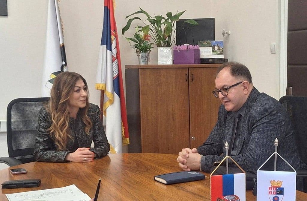 VOŽDOVAC ČUVA SVOJE HEROJE: Pokrenuta inicijativa za obnovu spomenika kulture