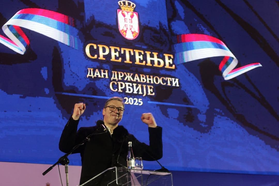 MITING U SREMSKOJ MITROVICI OKUPIO DESETINE HILJADA GRAĐANA: Vučić poslao snažne poruke