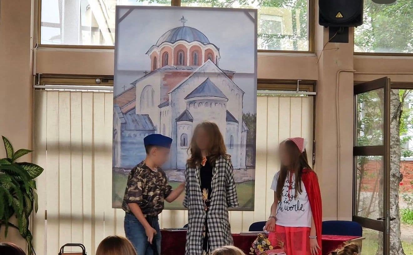 OBELEŽEN DAN ŠKOLE „DOSITEJ OBRADOVIĆ“: Učenici pesmom, glumom i igrom priredili svečani program