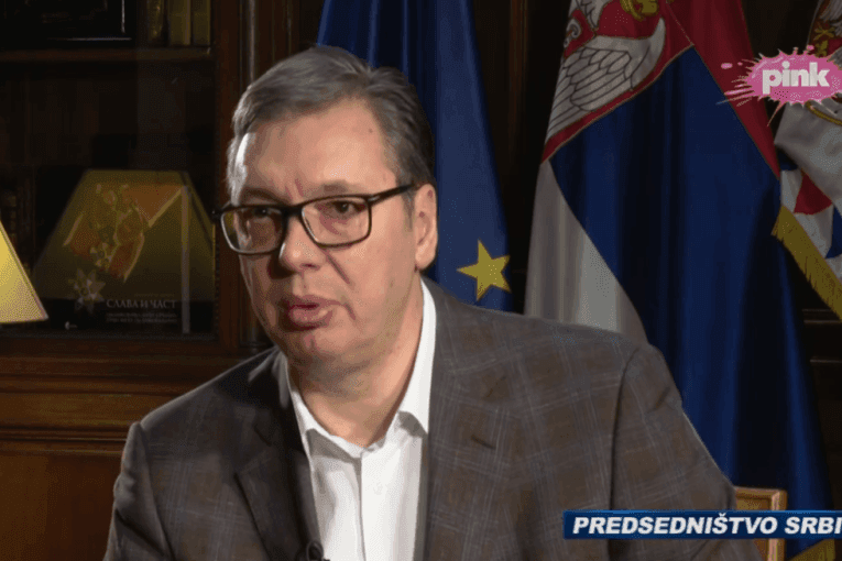 VUČIĆ PRED GRAĐANIMA O KLJUČNIM TEMAMA ZA SRBIJU: Predsednik o izborima, pravosuđu, ekonomiji, energentima i planovima za 2026. godinu