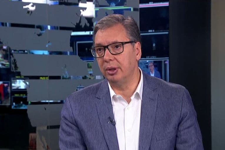 STABILIZACIJA POSLE POŽARA I ULAGANJA U BUDUĆNOST: Vučić: Država uz narod – obnova, sigurnost i pravda su prioritet